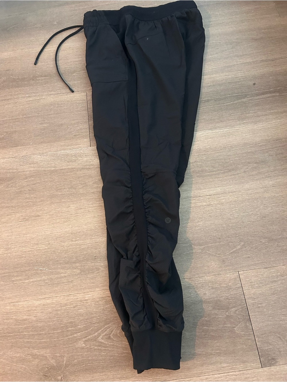 Lululemon black joggers